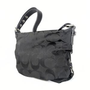 Pre-owned Coach Monogram Hobo Shoulder Bag